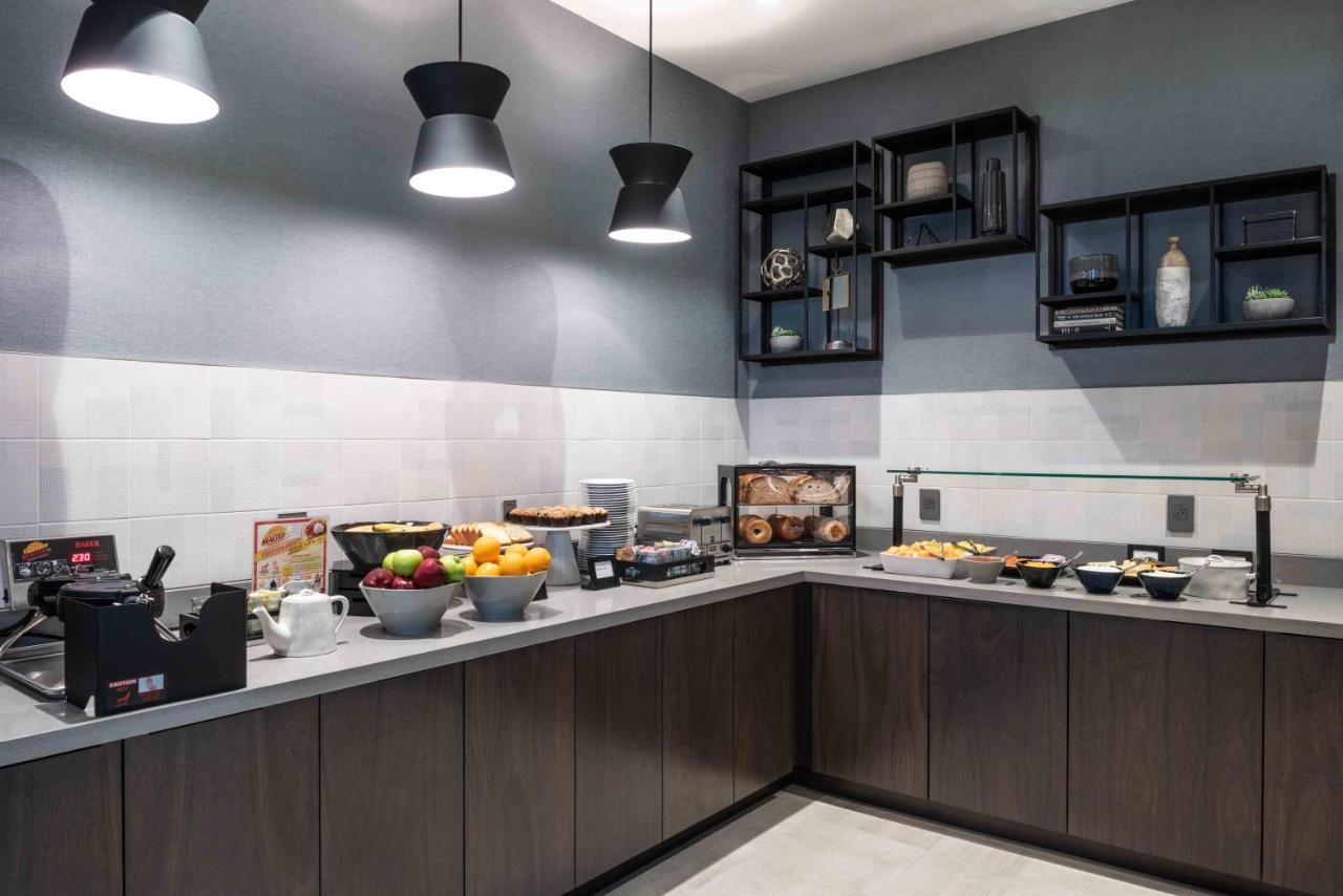 Staybridge Suites - Quincy By Ihg Luaran gambar