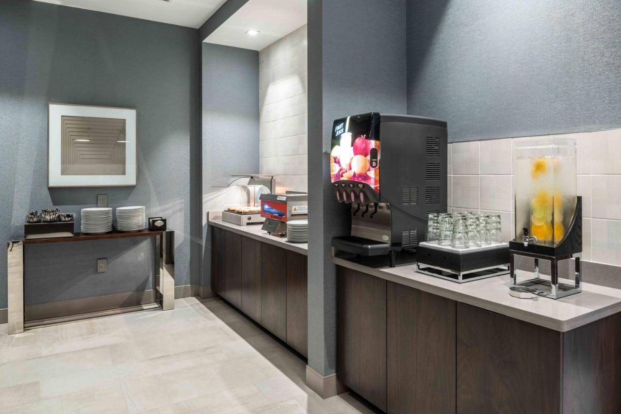 Staybridge Suites - Quincy By Ihg Luaran gambar