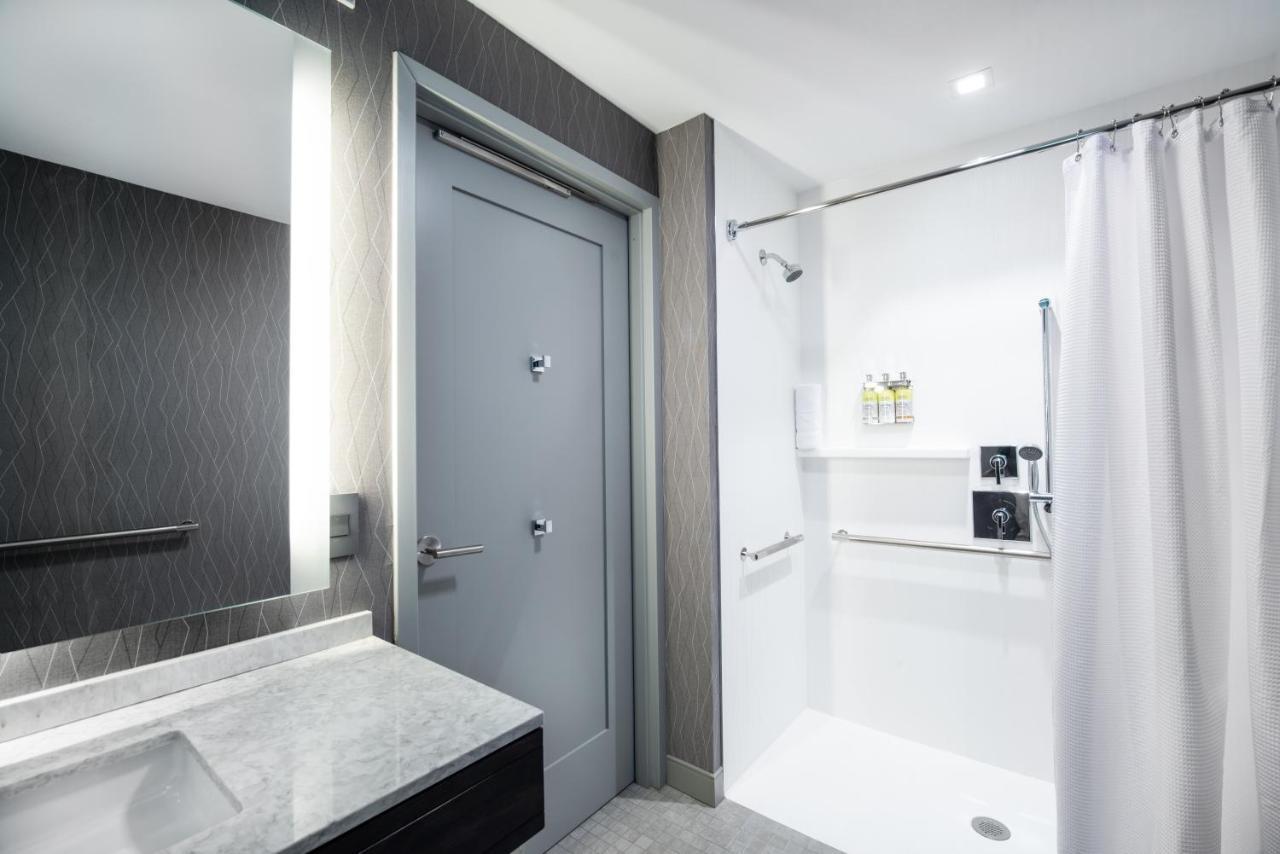 Staybridge Suites - Quincy By Ihg Luaran gambar